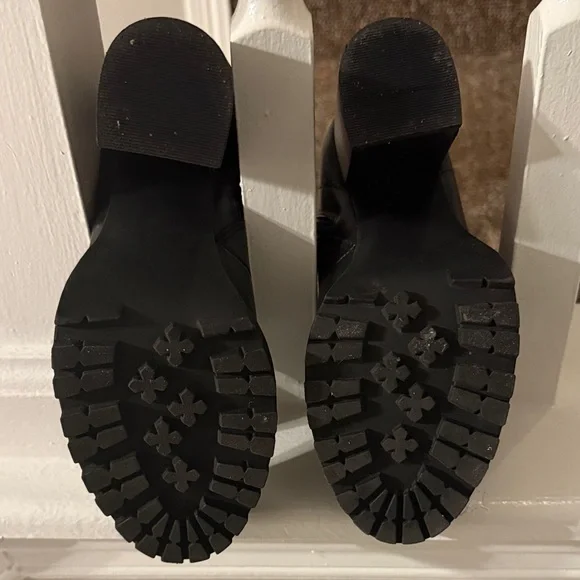 Steve Madden Black High-Heel Lace-Up Boots - Picture 5 of 5